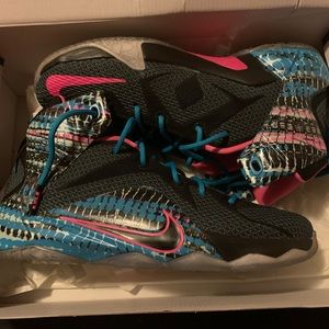 Lebron James 12 Sneakers size 7Y